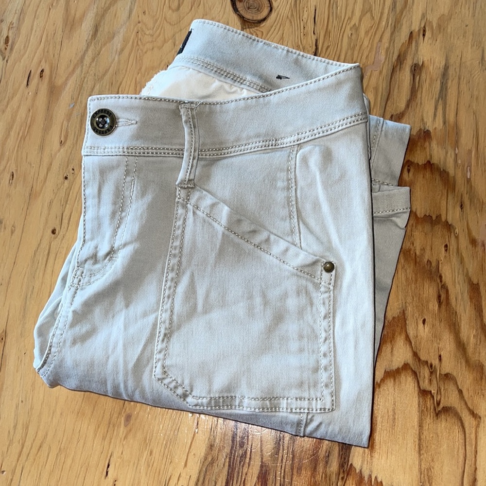 Express khakis Size 0 practically brand new